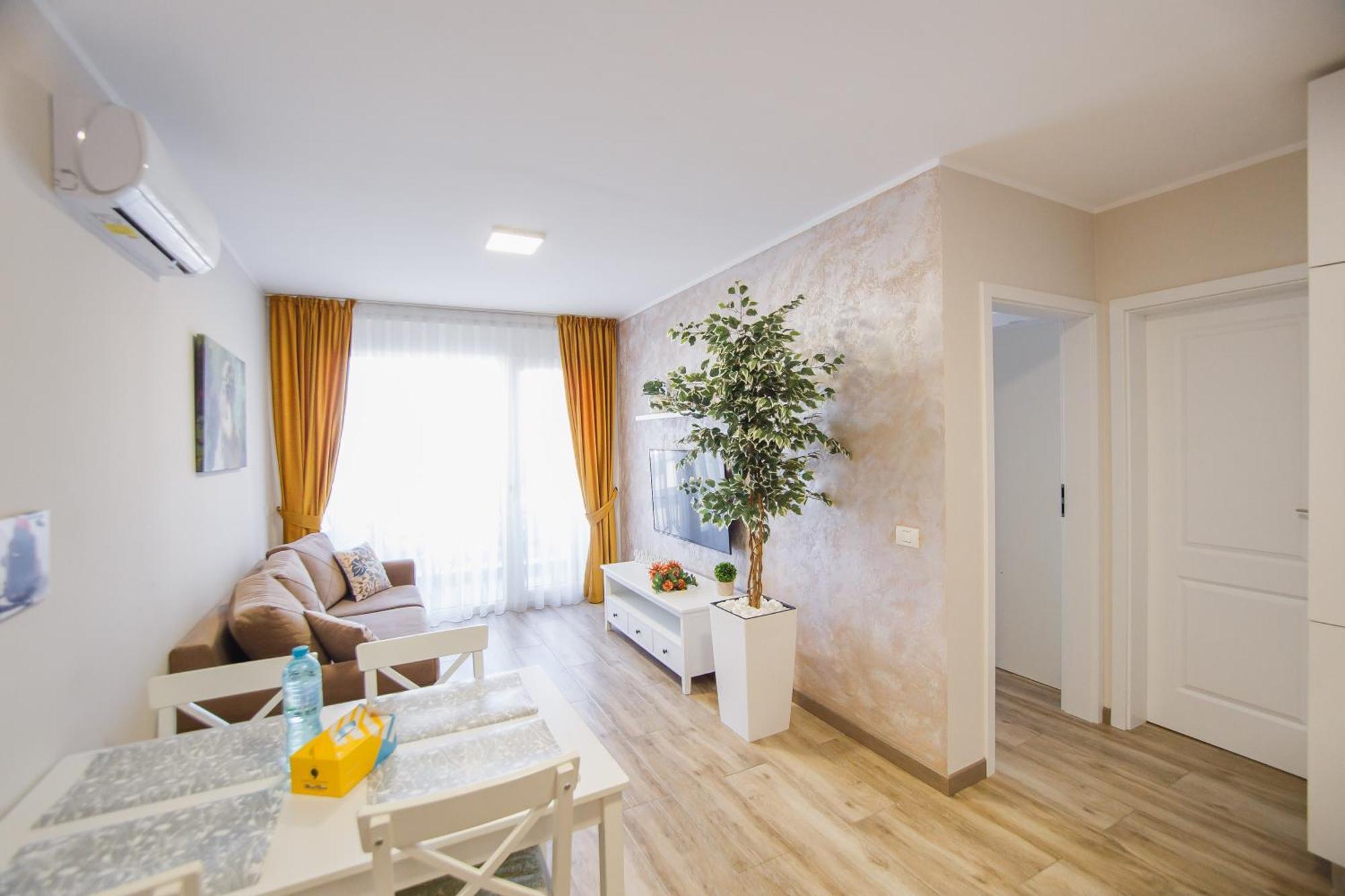 Cappuccino Colors At West Residence Oradea Zewnętrze zdjęcie